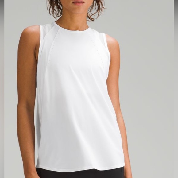 lululemon athletica Tops - Lulu lemon new with tags size 6 white sculpt tank